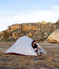 Cloud Up 3 Upgraded - Naturehike® - Tent 3 Persoons - Lichtgewicht Tent - Incl. Grondzeil - 20D 4000MM - Outdoor Kampeertent - Waterdicht - Hiking & Wandelen 16 Cloud Up 3 Upgraded - Naturehike® - Tent 3 Persoons - Lichtgewicht Tent - Incl. Grondzeil - 20D 4000MM - Outdoor Kampeertent - Waterdicht - Hiking & Wandelen -Buitenkampeer Winkel 1040x1200