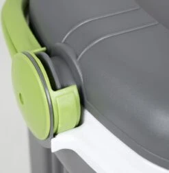 EDA Koelbox - Iceberg - 8 Liter - Grijs 9 EDA Koelbox - Iceberg - 8 Liter - Grijs -Buitenkampeer Winkel 1177x1200 7