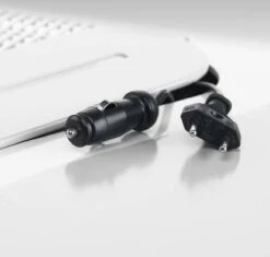 Mobicool MQ40W Thermo-elektrische Koelbox - 39 Liter - 12V / 230V - Blauw 9 Mobicool MQ40W Thermo-elektrische Koelbox - 39 Liter - 12V / 230V - Blauw -Buitenkampeer Winkel 1200x1140 4