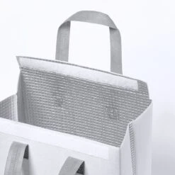 Merkloos Koeltas - Lunchtas - Koeltasje Lunch - Koelelementen - Isolatie - Volwassenen - Dames - Heren - Klittenbandsluiting - 23 X 29 Cm - Kunststof - Aluminium - Wit 9 Merkloos Koeltas - Lunchtas - Koeltasje Lunch - Koelelementen - Isolatie - Volwassenen - Dames - Heren - Klittenbandsluiting - 23 X 29 Cm - Kunststof - Aluminium - Wit -Buitenkampeer Winkel 1200x1200 1508