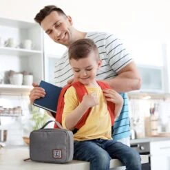 Brisby 4 Laags Geïsoleerde Koeltas - Lunchtas 1.5 Liter - Lichtgrijs -Buitenkampeer Winkel 1200x1200 1813