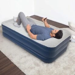 LifeGoods Luchtbed - 1 Persoons - Met Ingebouwde Pomp - Incl. Draagtas En Reparatiekit 16 LifeGoods Luchtbed - 1 Persoons - Met Ingebouwde Pomp - Incl. Draagtas En Reparatiekit -Buitenkampeer Winkel 1200x1200 523