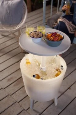 Keter Coolbar Partytafel – Lichtgevend - 49,5x49,5x57cm - Wit -Buitenkampeer Winkel 800x1200 33