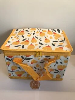 Kleine Lunch/sixpack Koeltas - Boterbloem Print - 20 X 30 Cm - 12 L 17 Kleine Lunch/sixpack Koeltas - Boterbloem Print - 20 X 30 Cm - 12 L -Buitenkampeer Winkel 899x1200 2