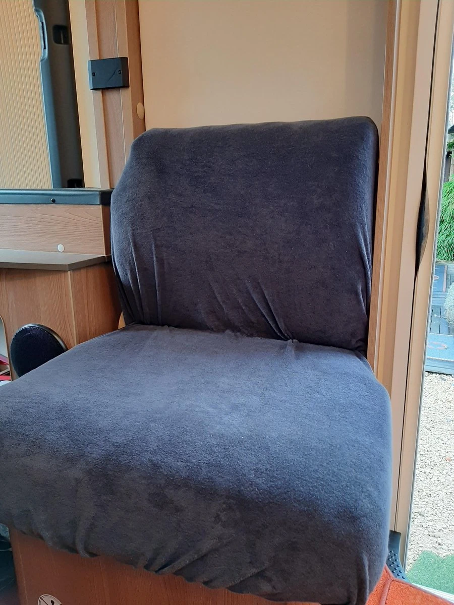 Bankhoes Voor Camper / Mobilhome / Caravan Carré Stretch Badstofhoes Per Stuk Kleur Antraciet Universeel Model 1 Bankhoes Voor Camper / Mobilhome / Caravan Carré Stretch Badstofhoes Per Stuk Kleur Antraciet Universeel Model